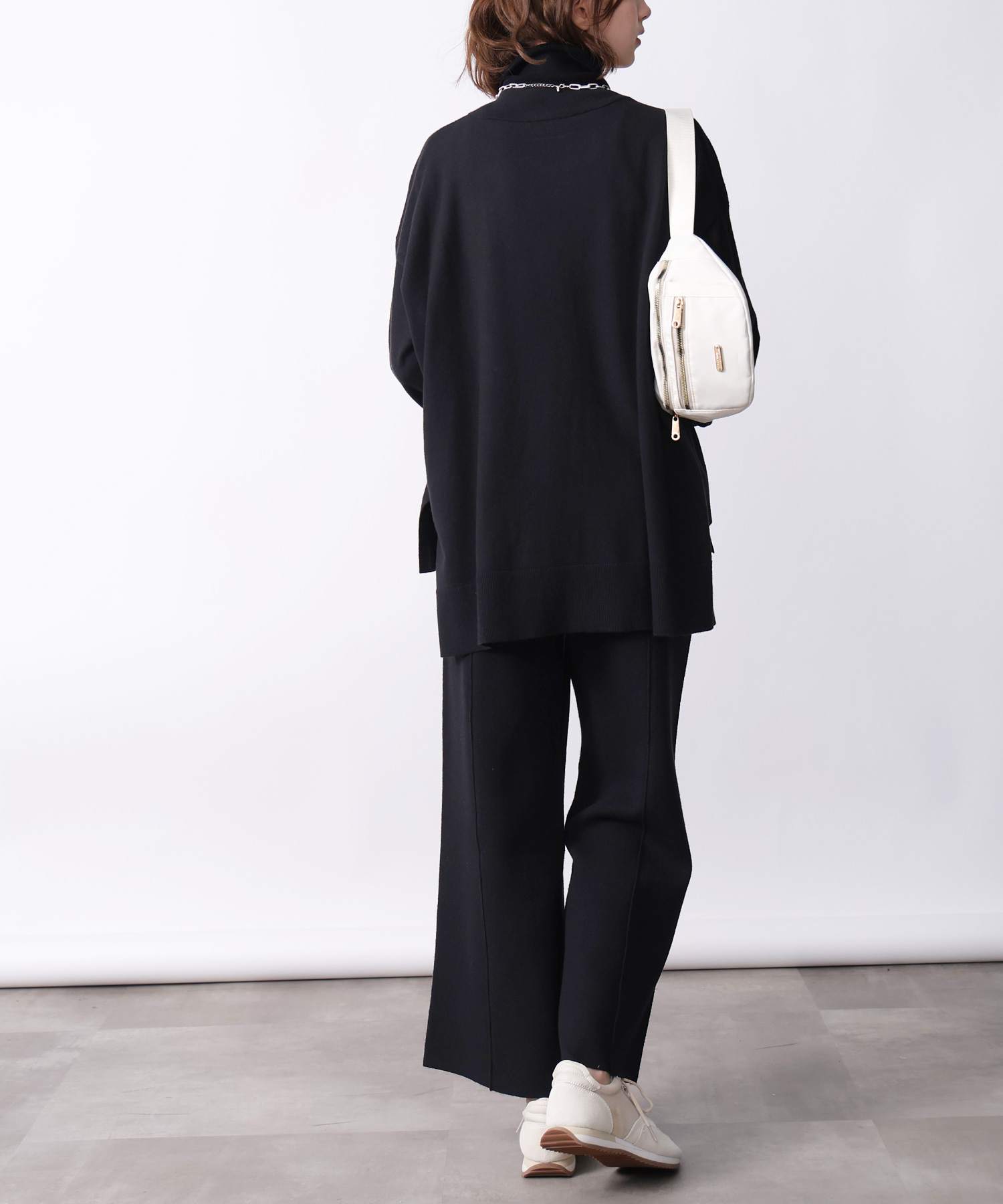 model：H171　着用サイズ：M　ブラック　セットアップ
