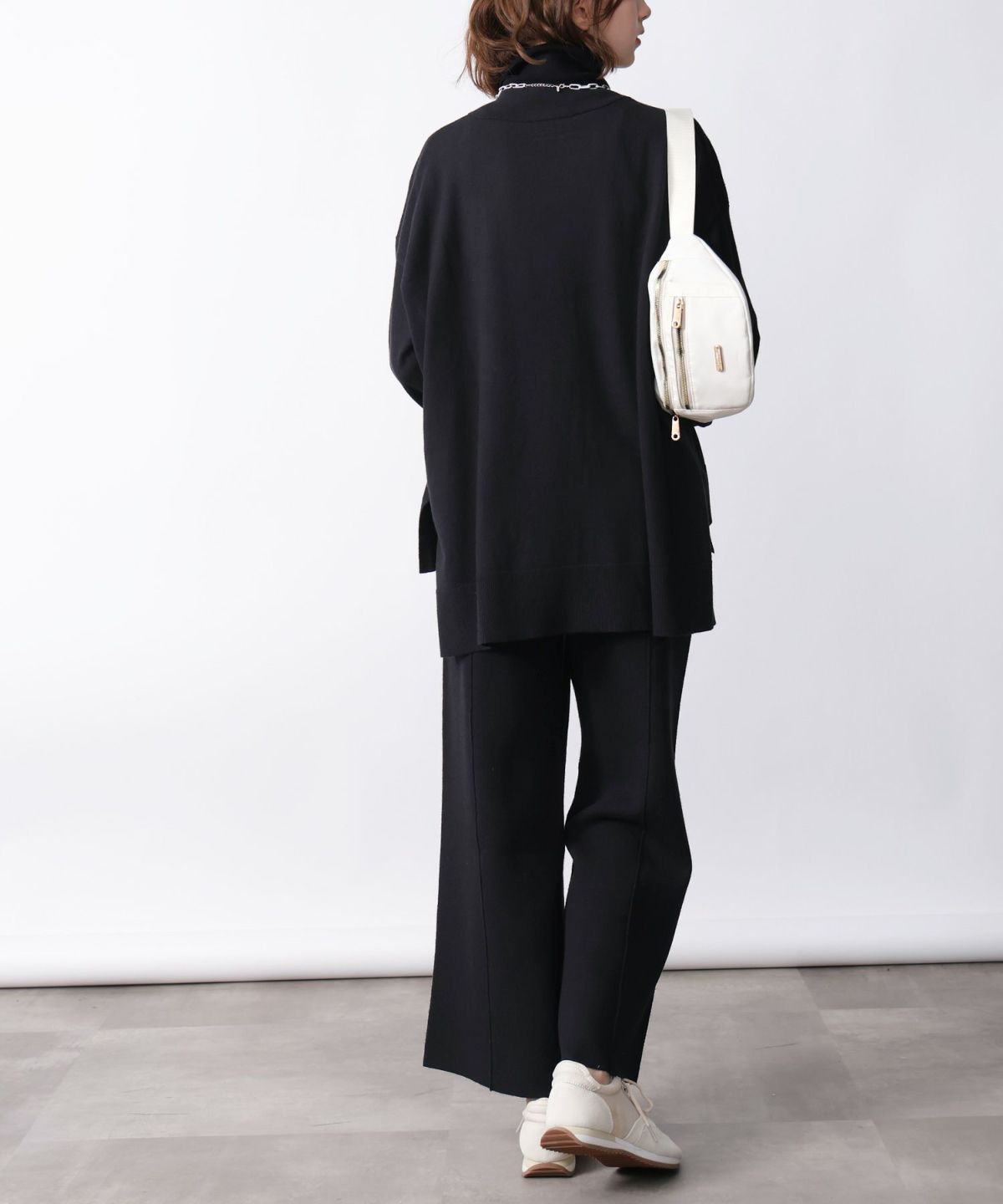 model：H171　着用サイズ：M　ブラック　セットアップ