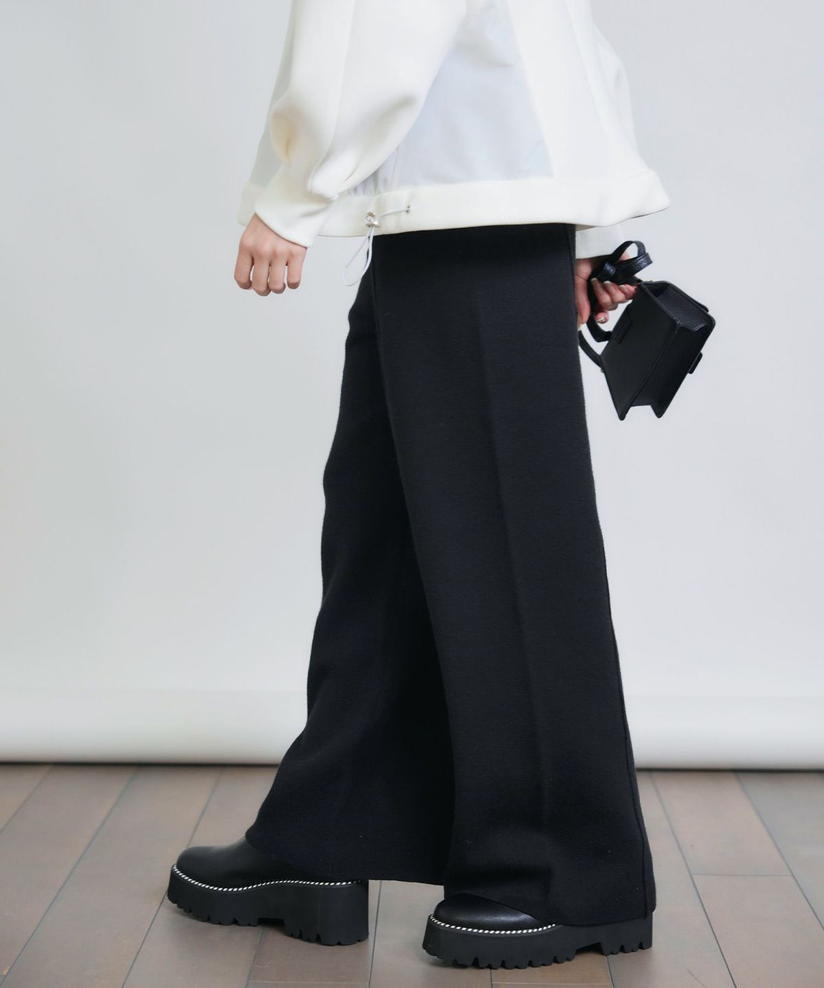 model：H155　着用サイズ：M　ブラック