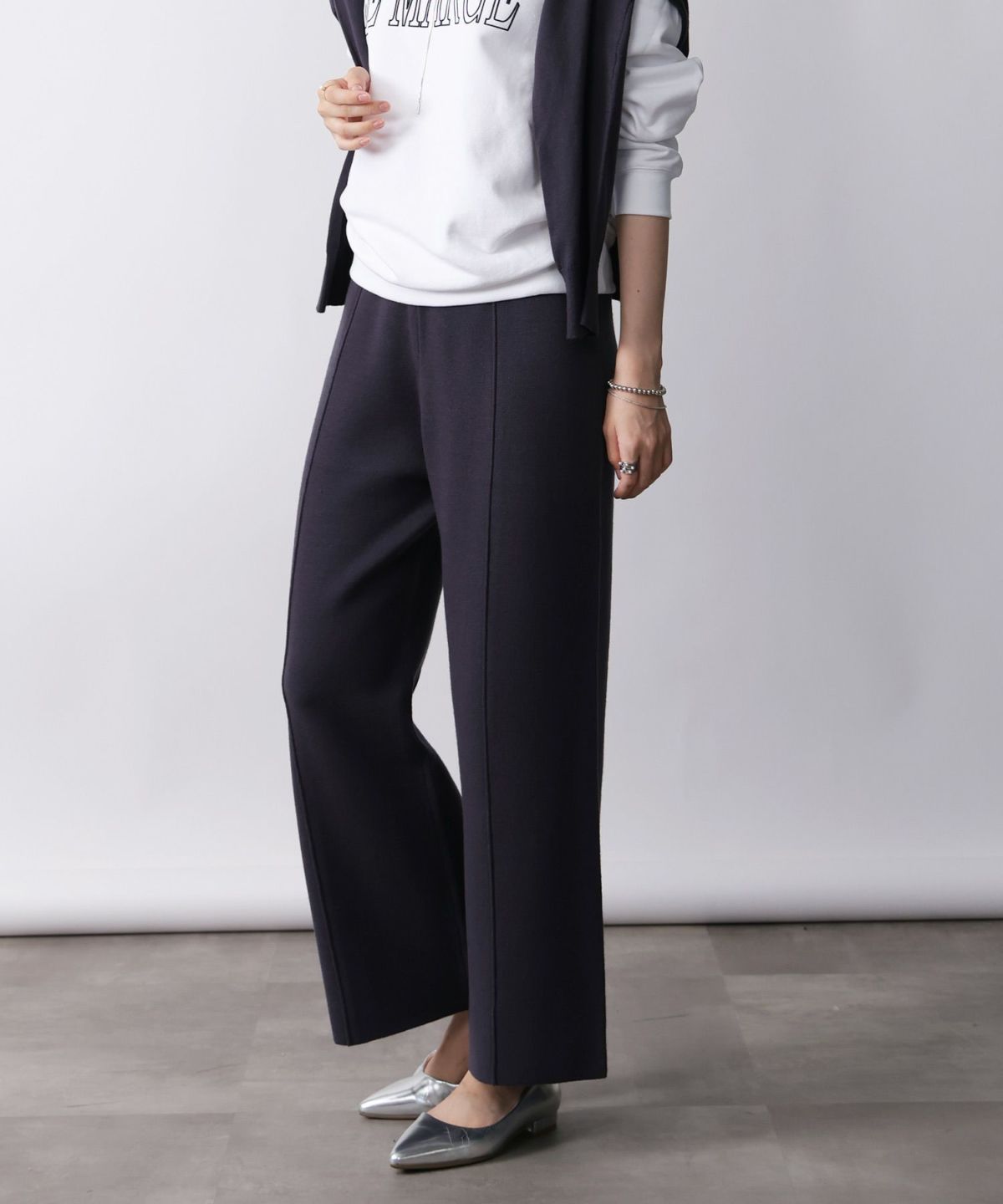 model：H171　着用サイズ：M　ダークグレー