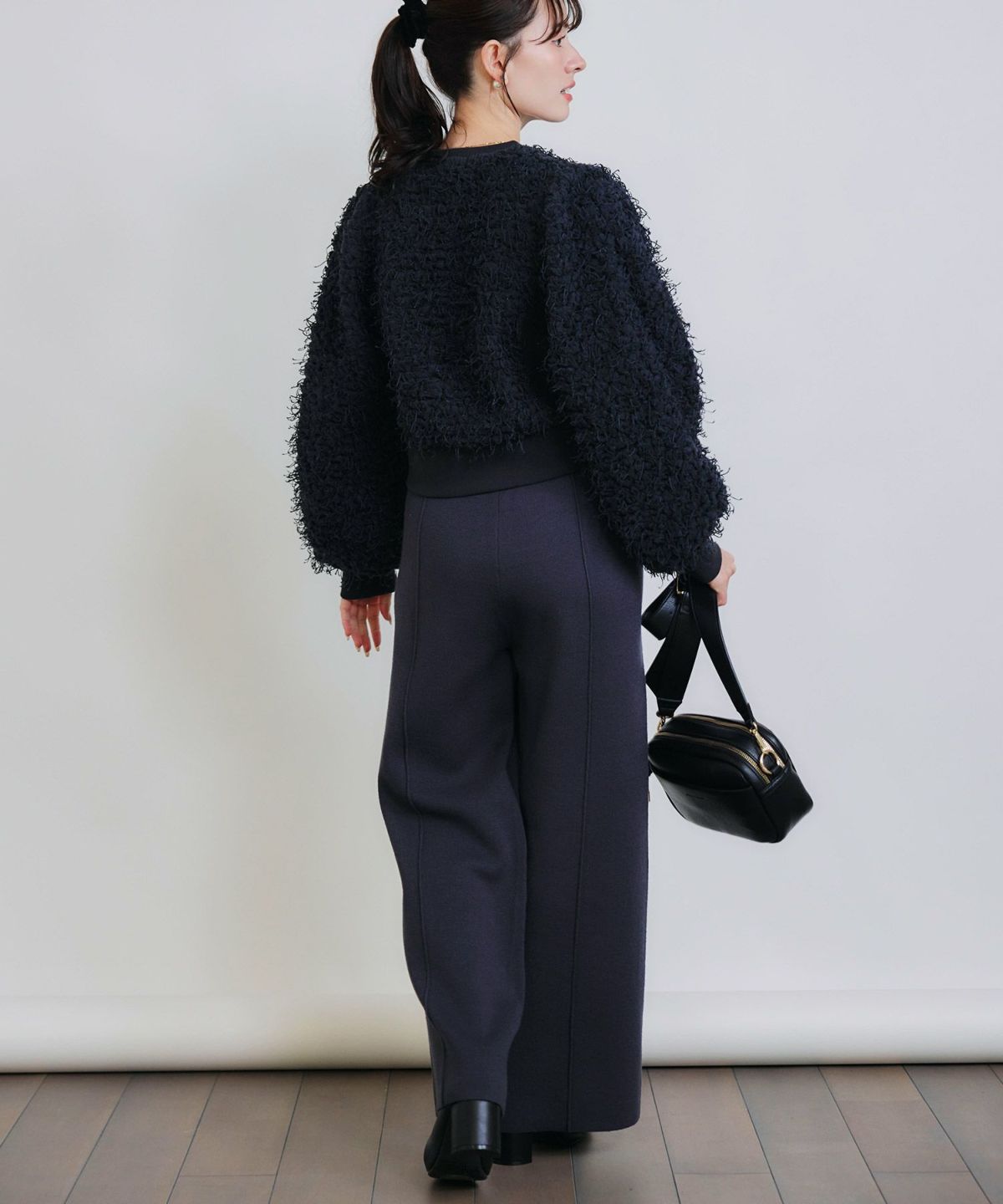 model：H155　着用サイズ：M　ダークグレー