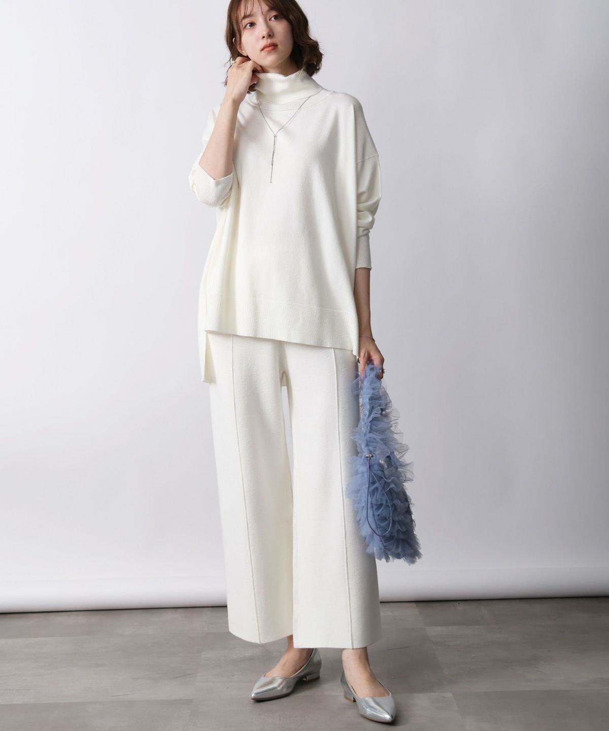 model：H171　着用サイズ：M　オフホワイト　セットアップ