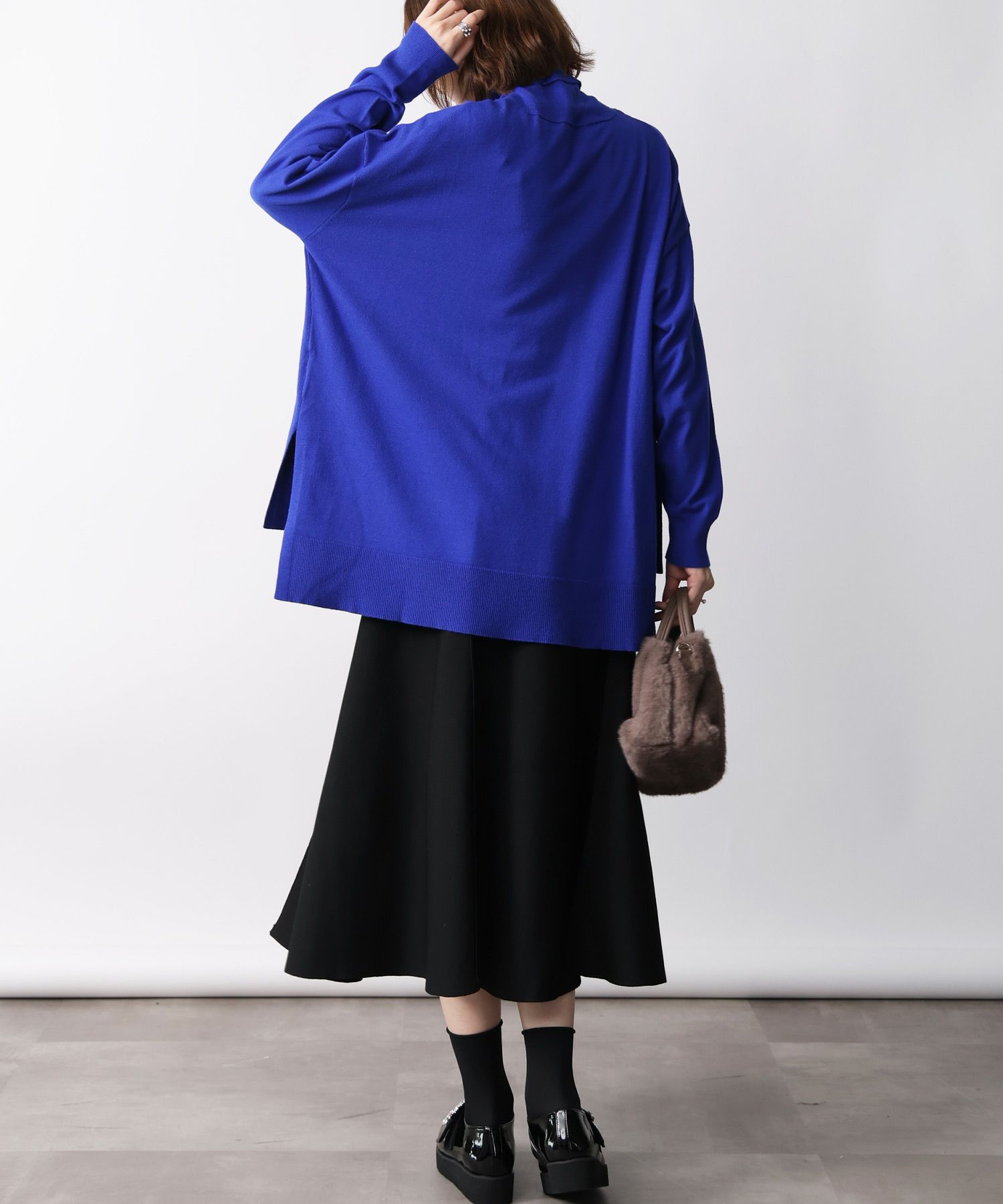 model：H171　着用サイズ：M　ブルー