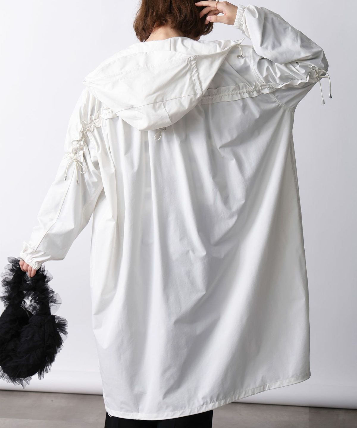 model：H171　着用サイズ：M　オフホワイト