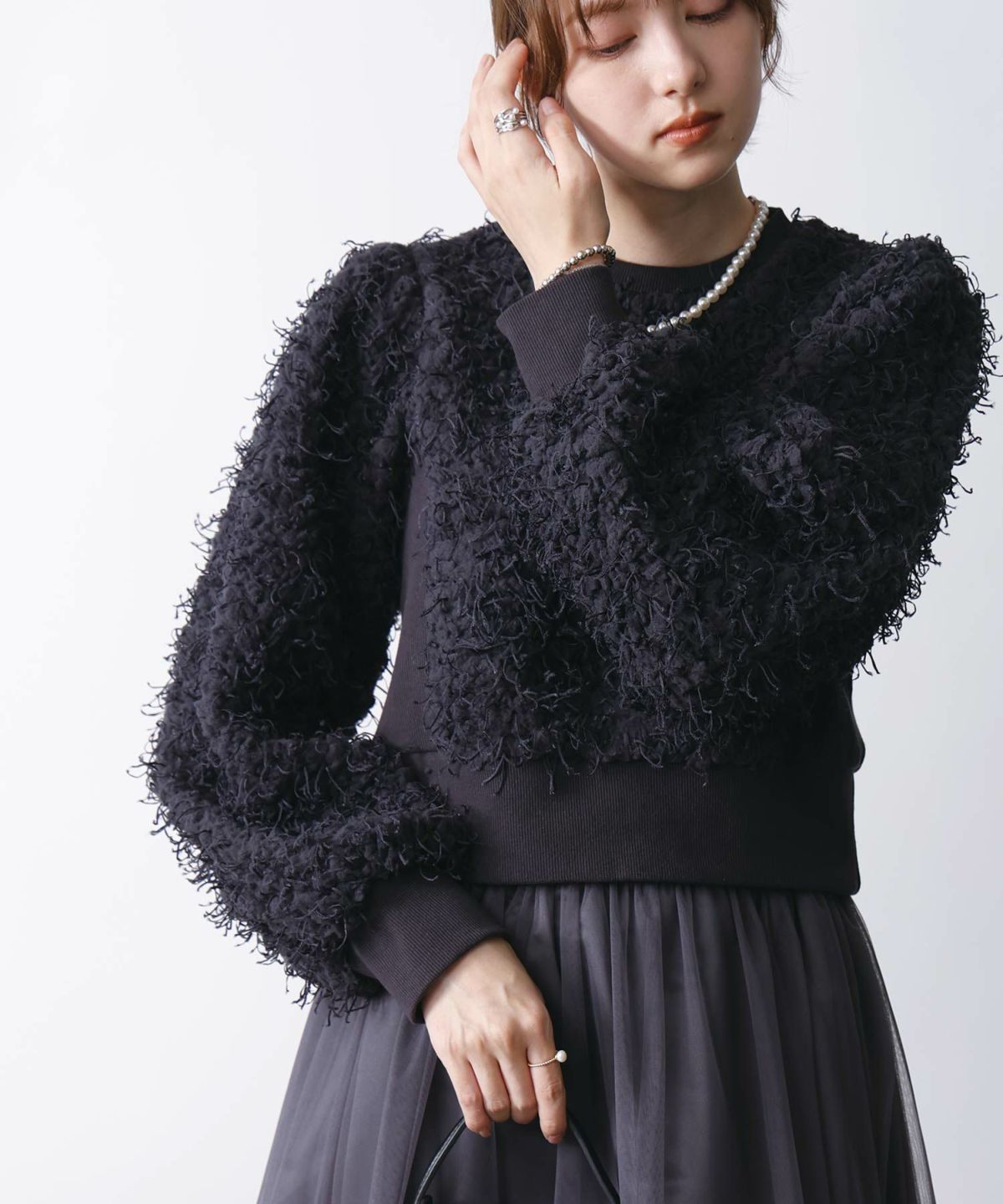 model：H171　着用サイズ：M　チャコールグレー