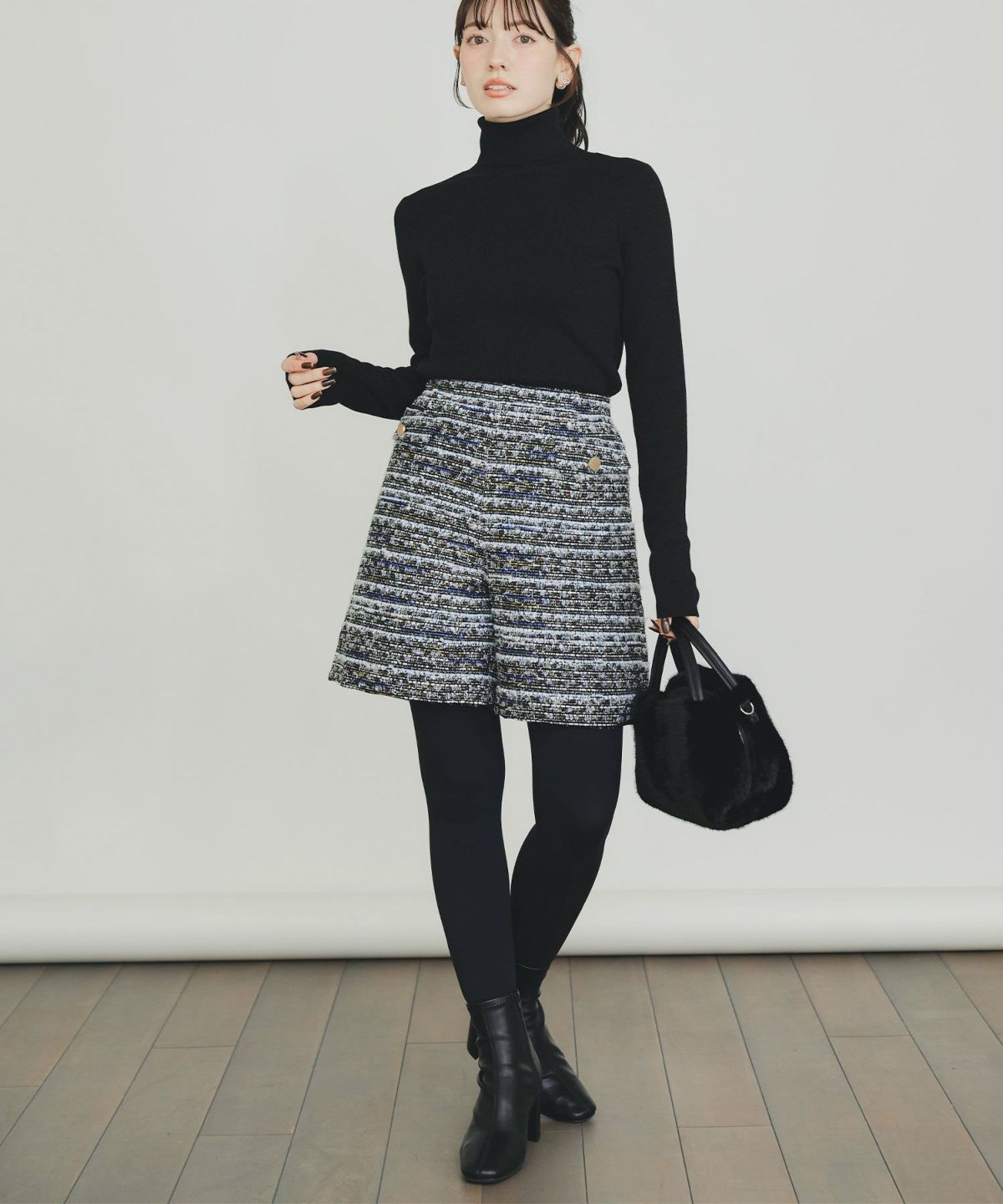 model：H155　着用サイズ：M　ブルー