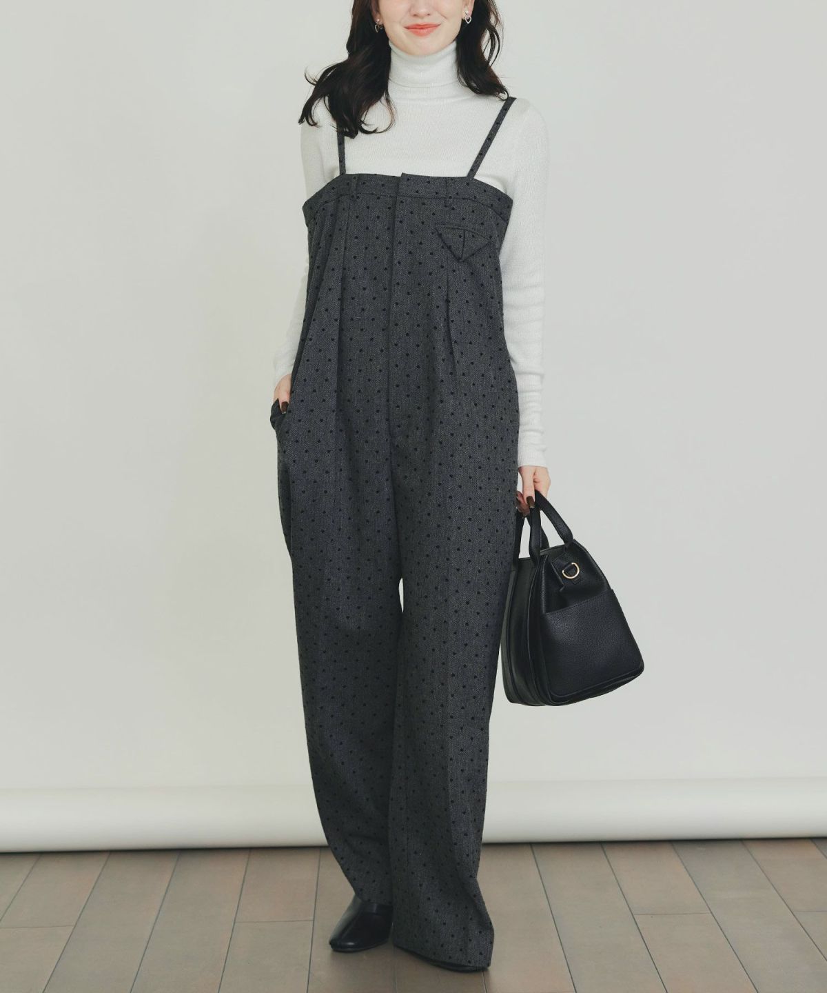 model：H155　着用サイズ：M　チャコールグレー