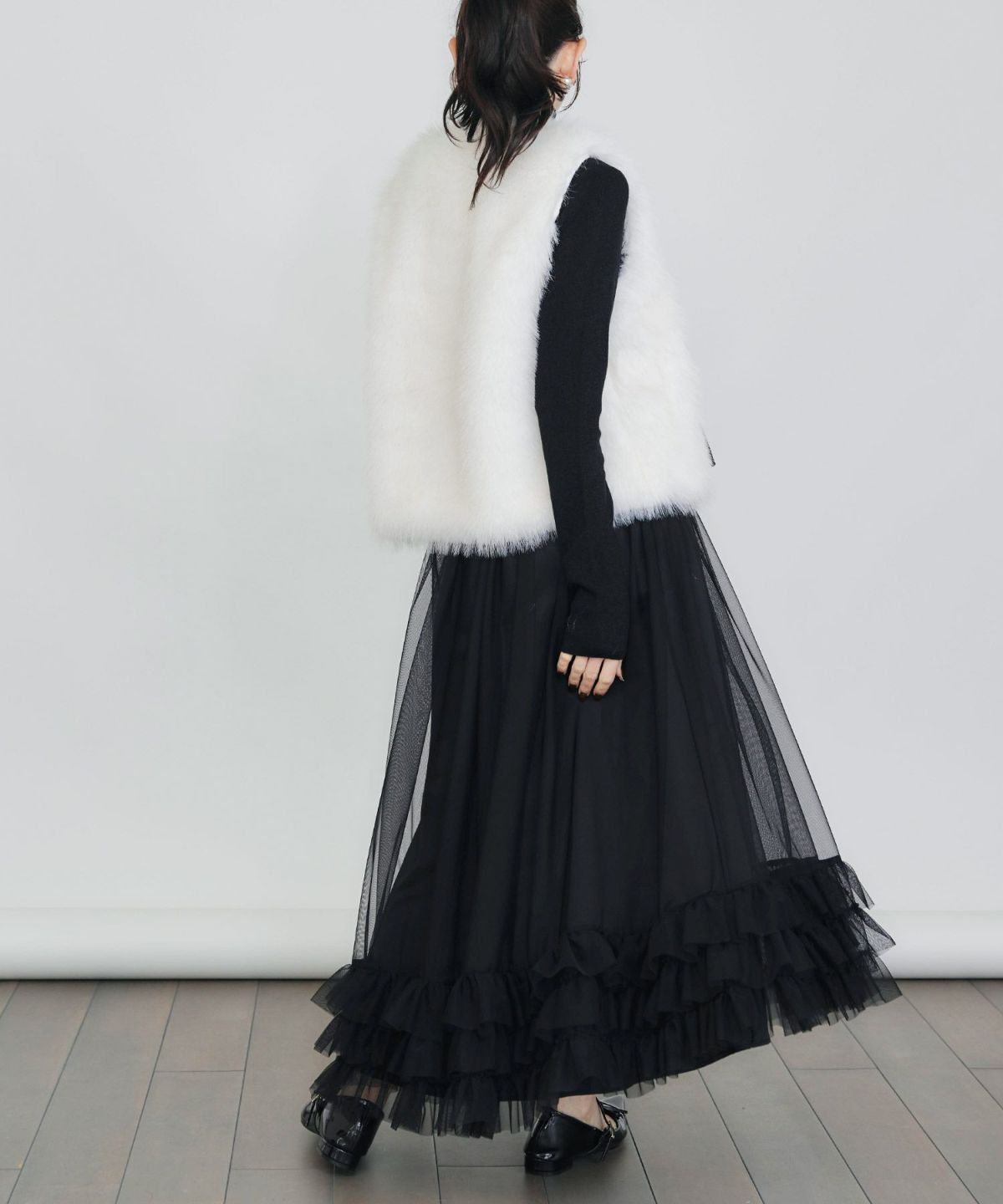 model：H155　着用サイズ：M　オフホワイト