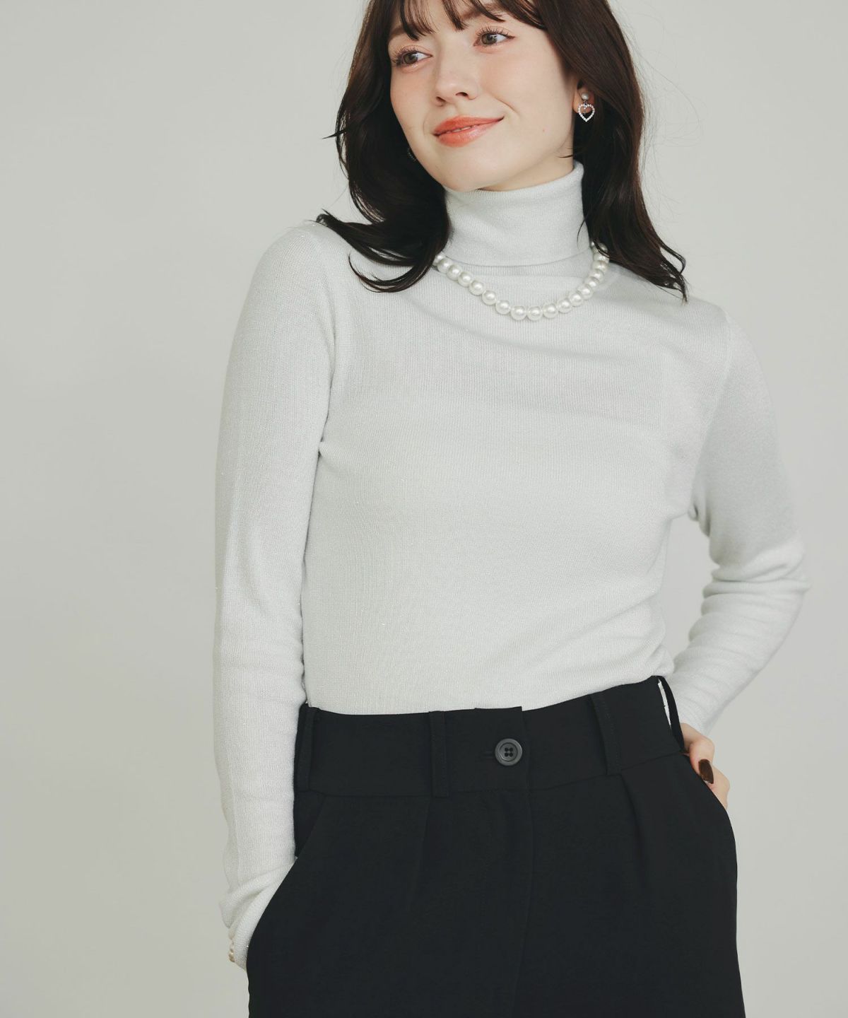 model：H155　着用サイズ：M　オフホワイト