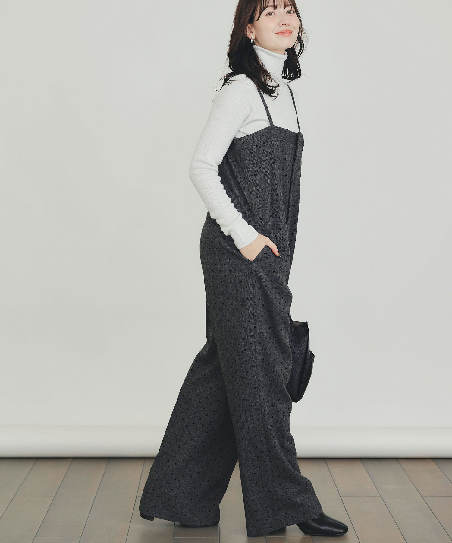 model：H155　着用サイズ：M　オフホワイト