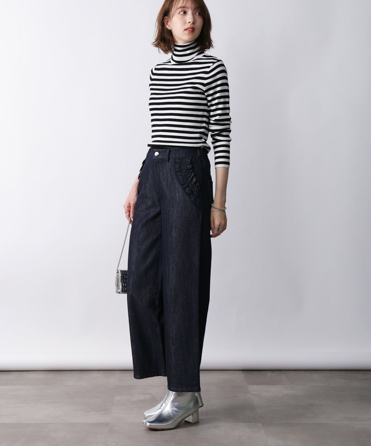 model：H171　着用サイズ：M　ホワイト系その他