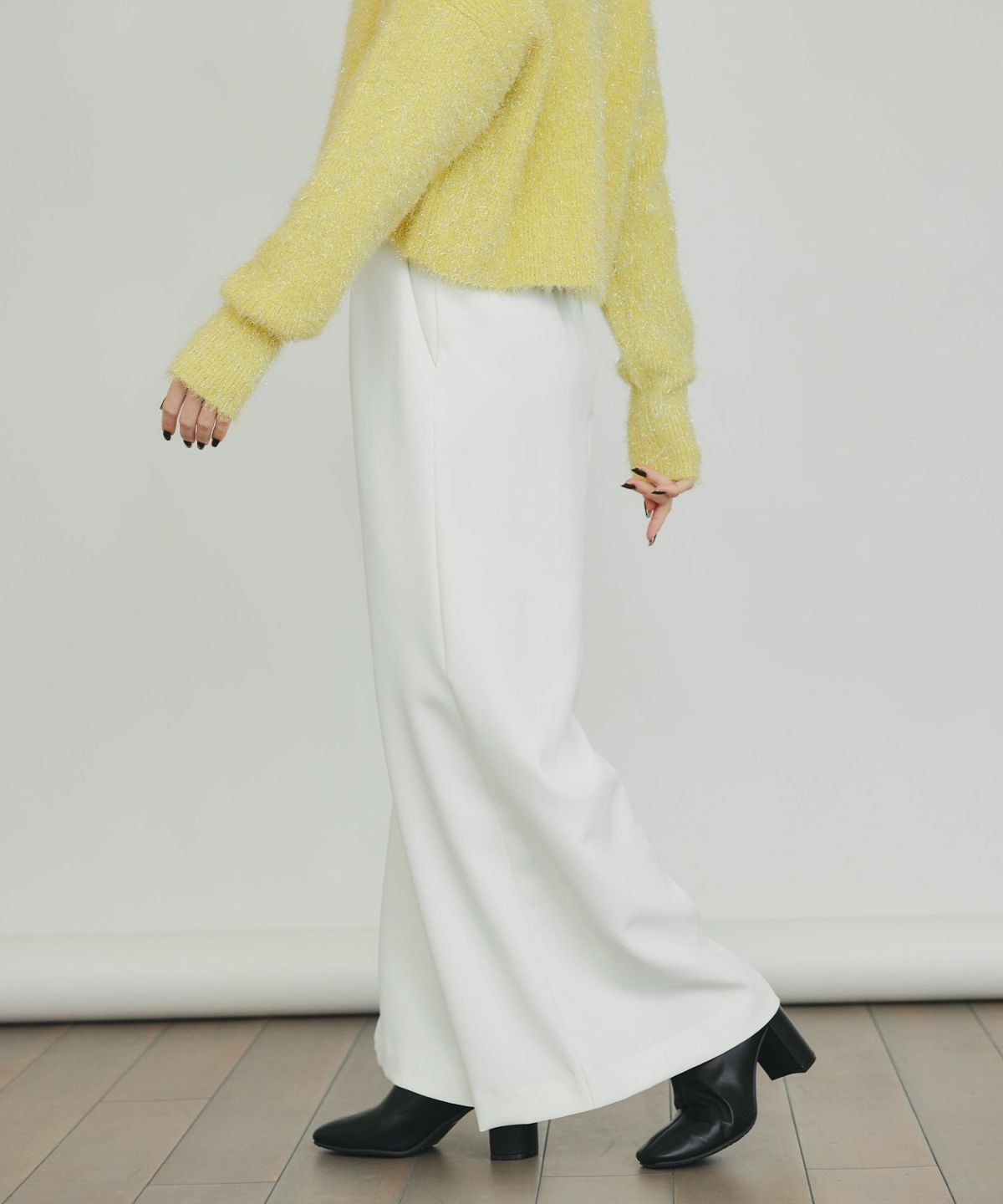 model：H155　着用サイズ：M　オフホワイト