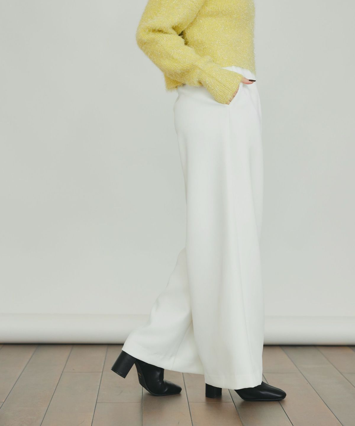 model：H155　着用サイズ：M　オフホワイト