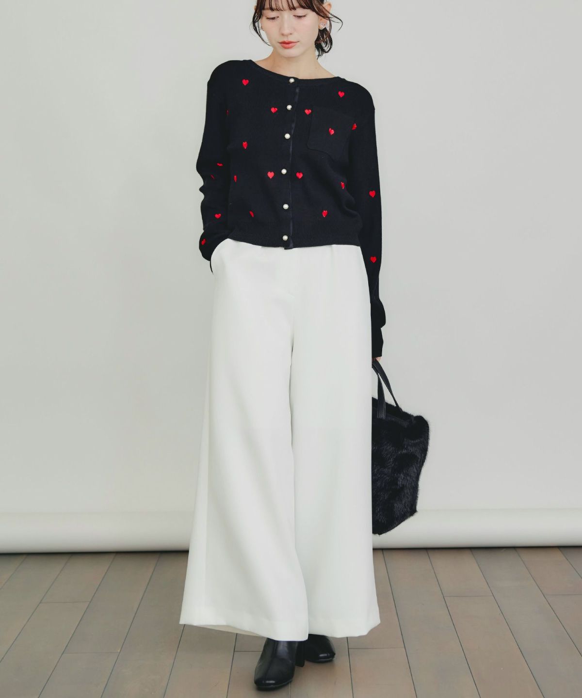 model：H155　着用サイズ：M　オフホワイト