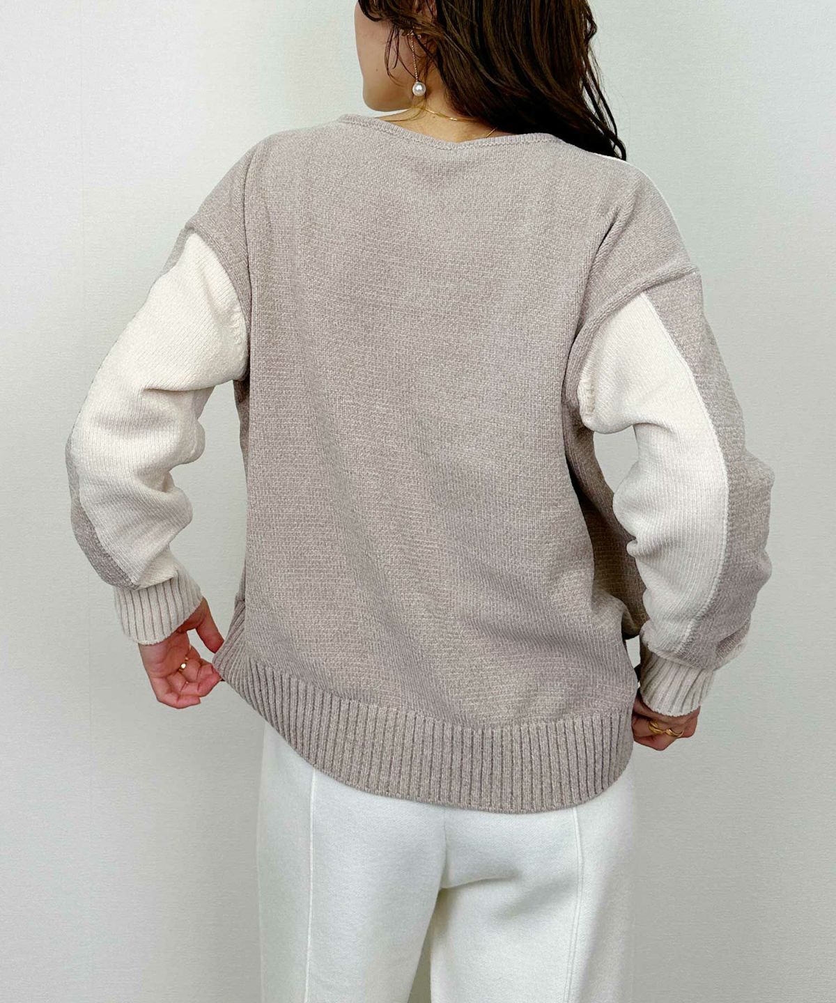 model：H164　着用サイズ：M　アイボリー