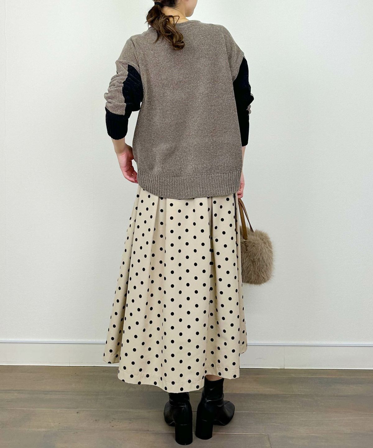 model：H164　着用サイズ：M　ブラック