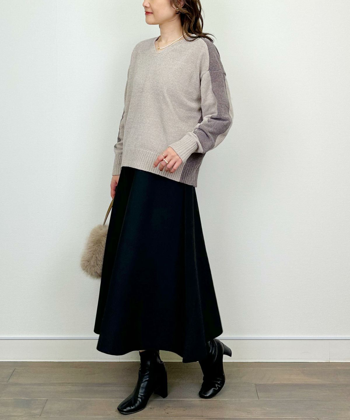 model：H164　着用サイズ：M　ベージュ