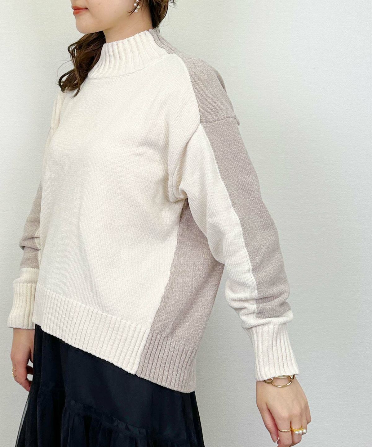 model：H164　着用サイズ：M　アイボリー