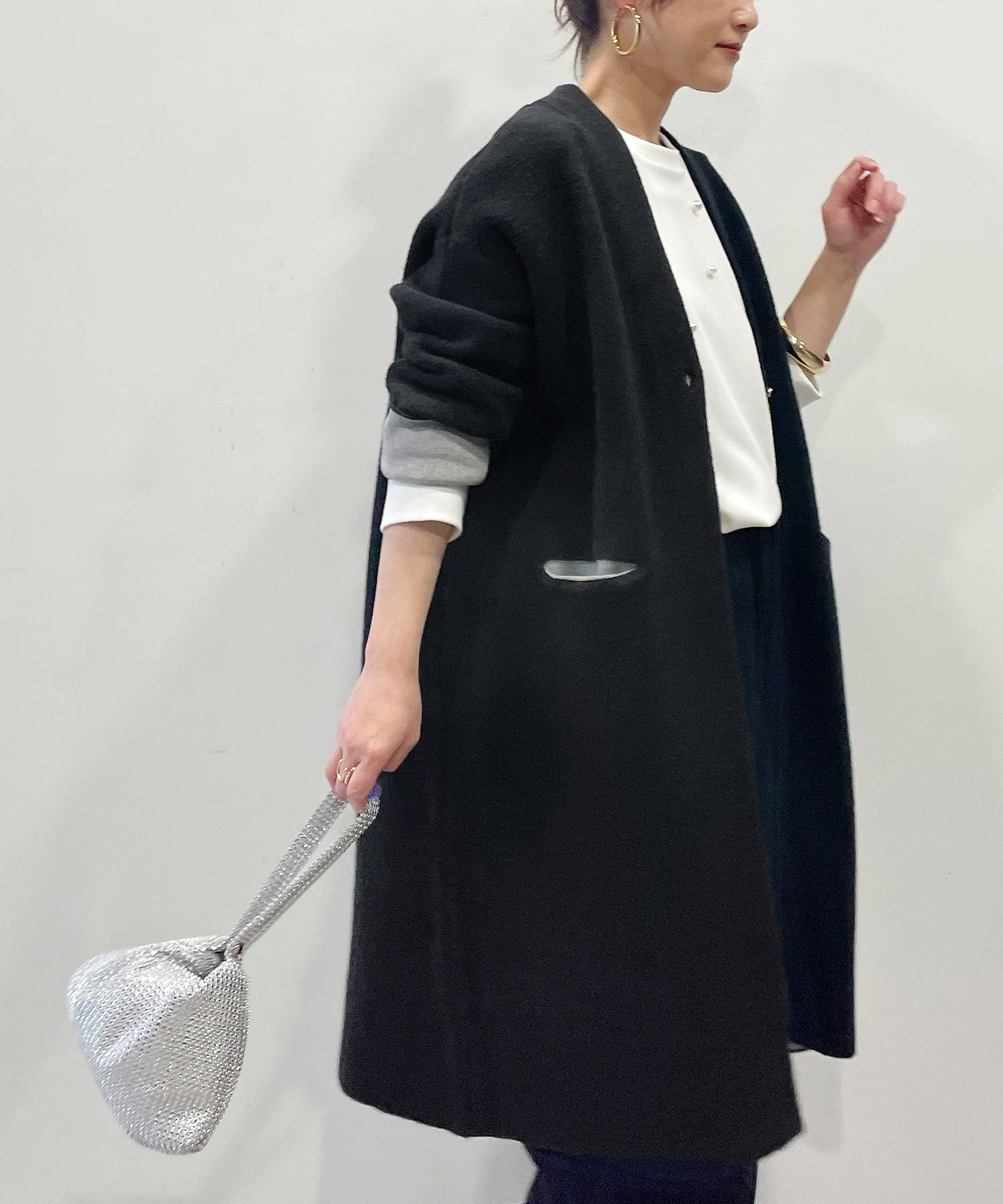 model：H164　着用サイズ：M　チャコールグレー