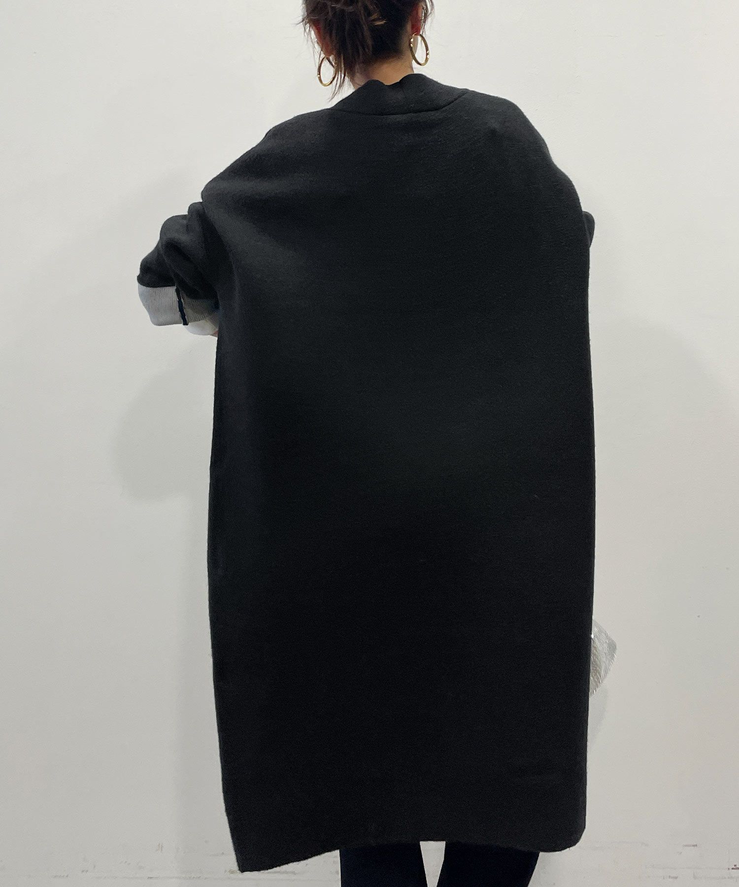 model：H164　着用サイズ：M　チャコールグレー