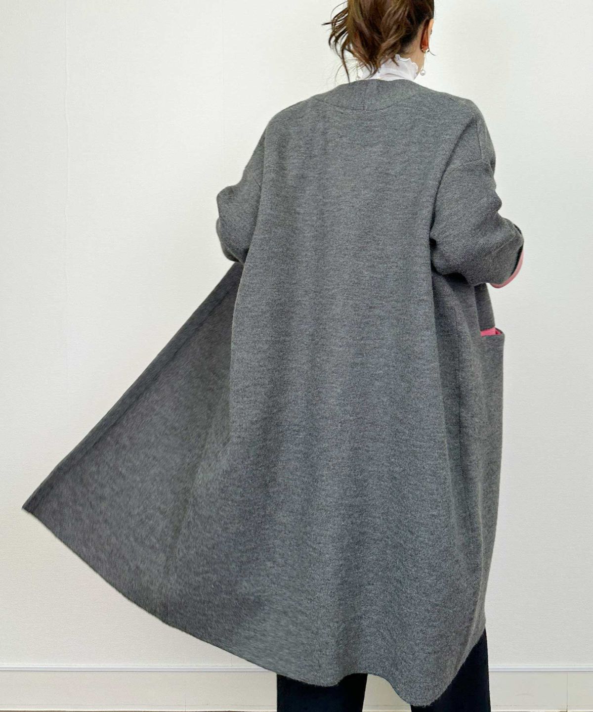 model：H164　着用サイズ：M　チャコールグレー