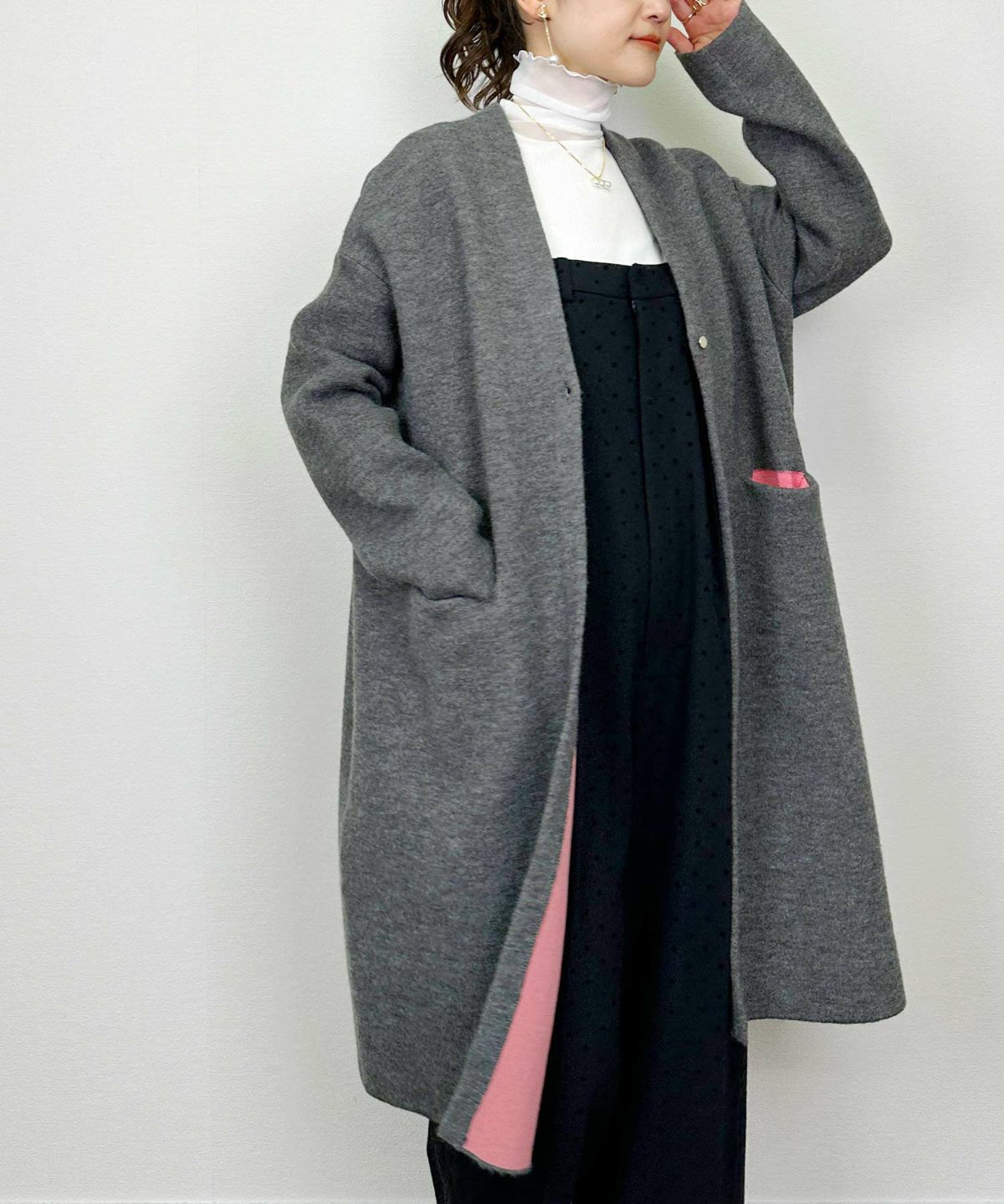 model：H164　着用サイズ：M　チャコールグレー