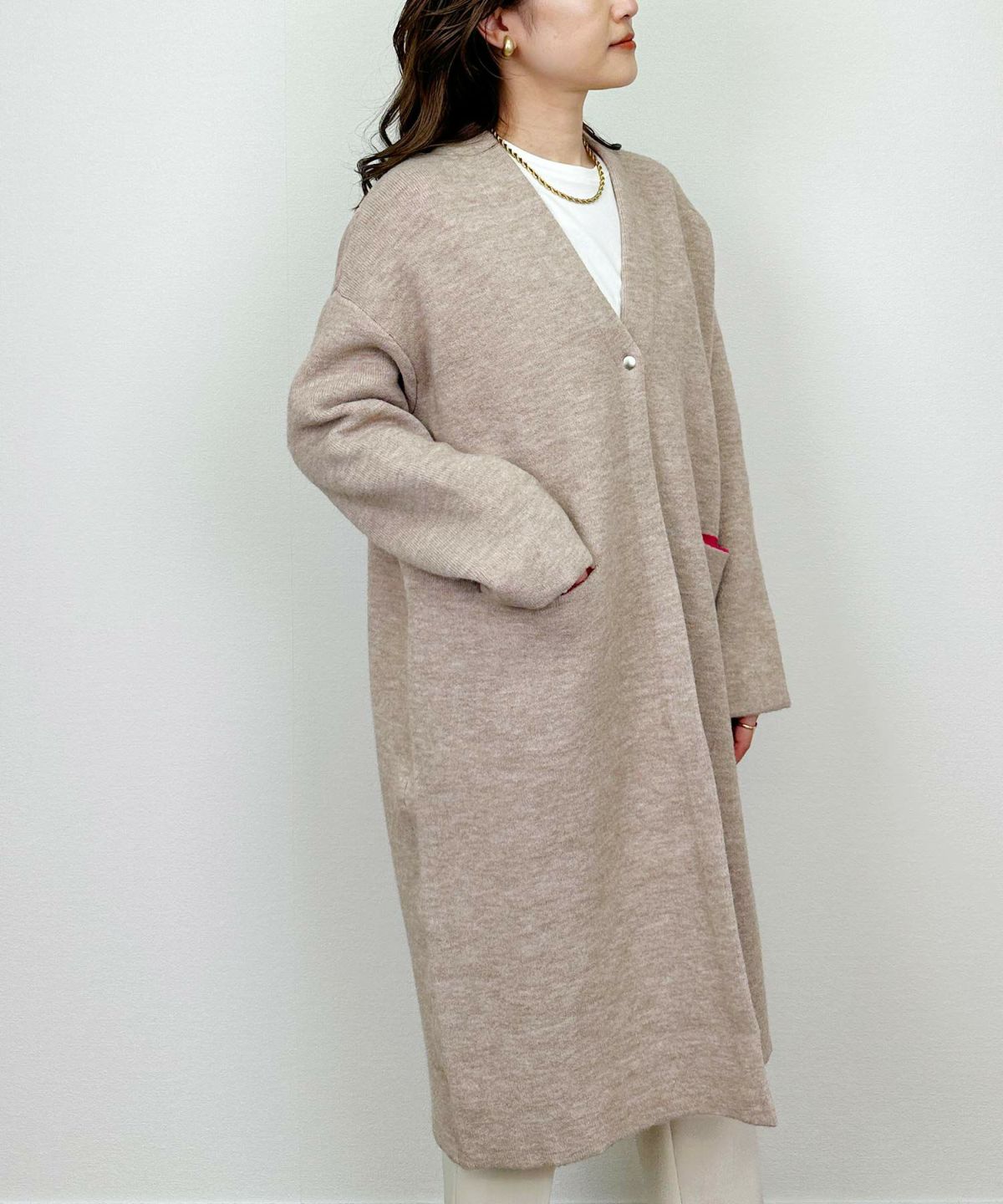 model：H164　着用サイズ：M　ベージュ