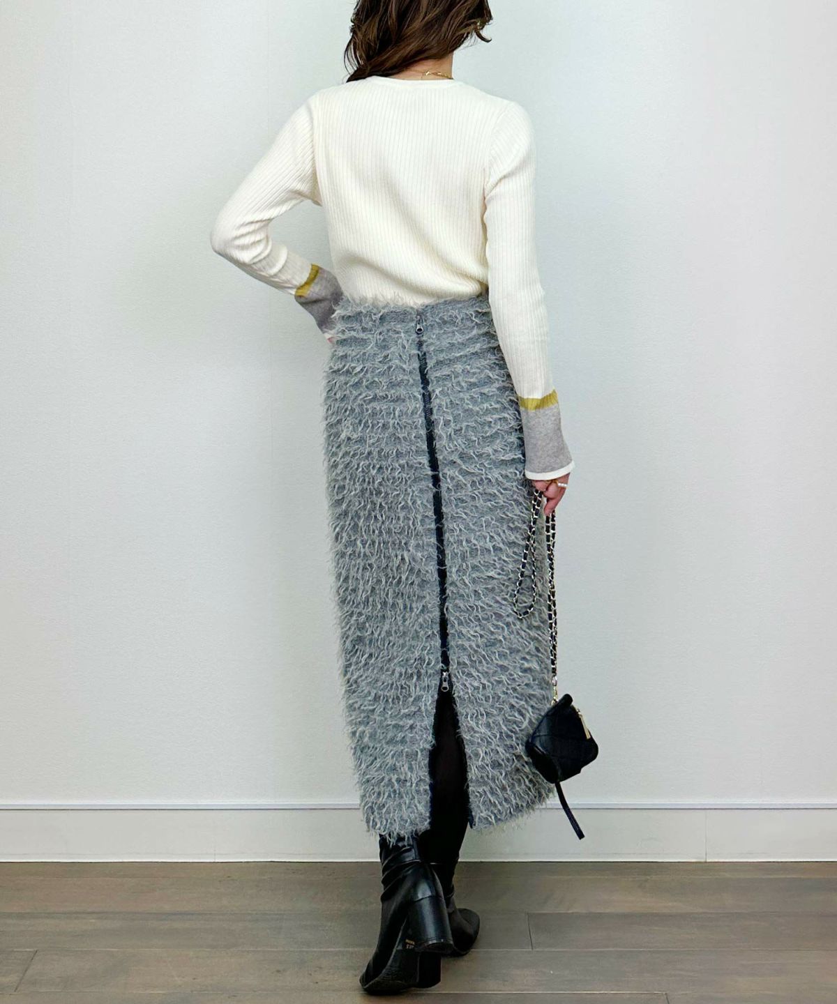 model：H164　着用サイズ：M　アイボリー