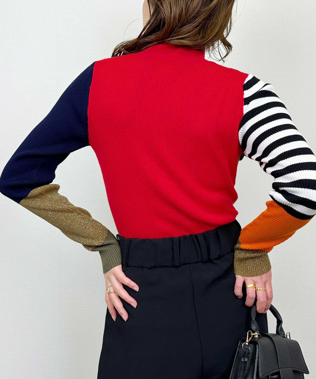 model：H164　着用サイズ：M　レッド