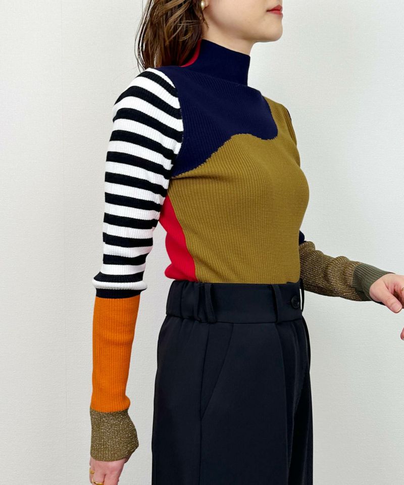 model：H164　着用サイズ：M　レッド