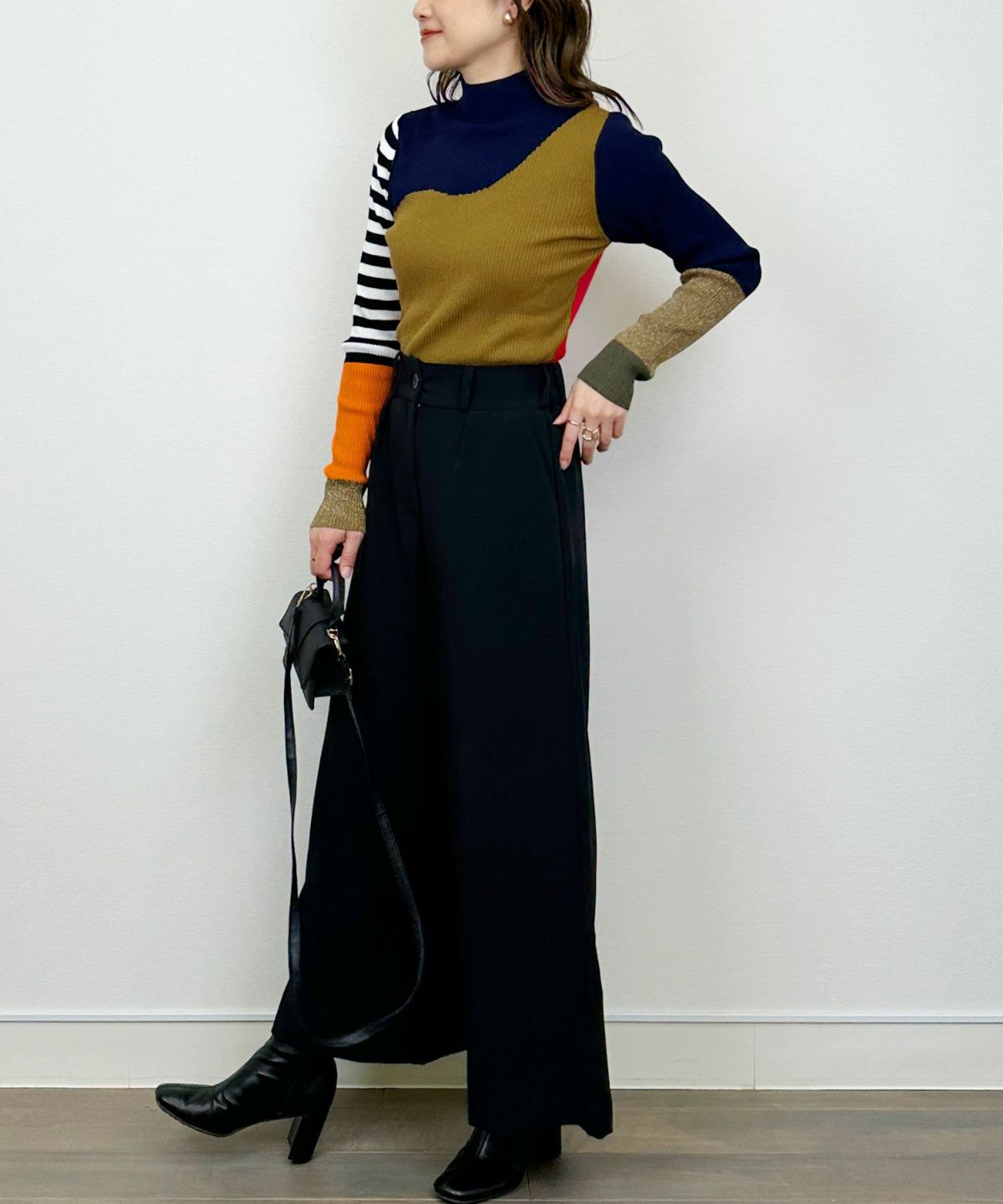 model：H164　着用サイズ：M　レッド