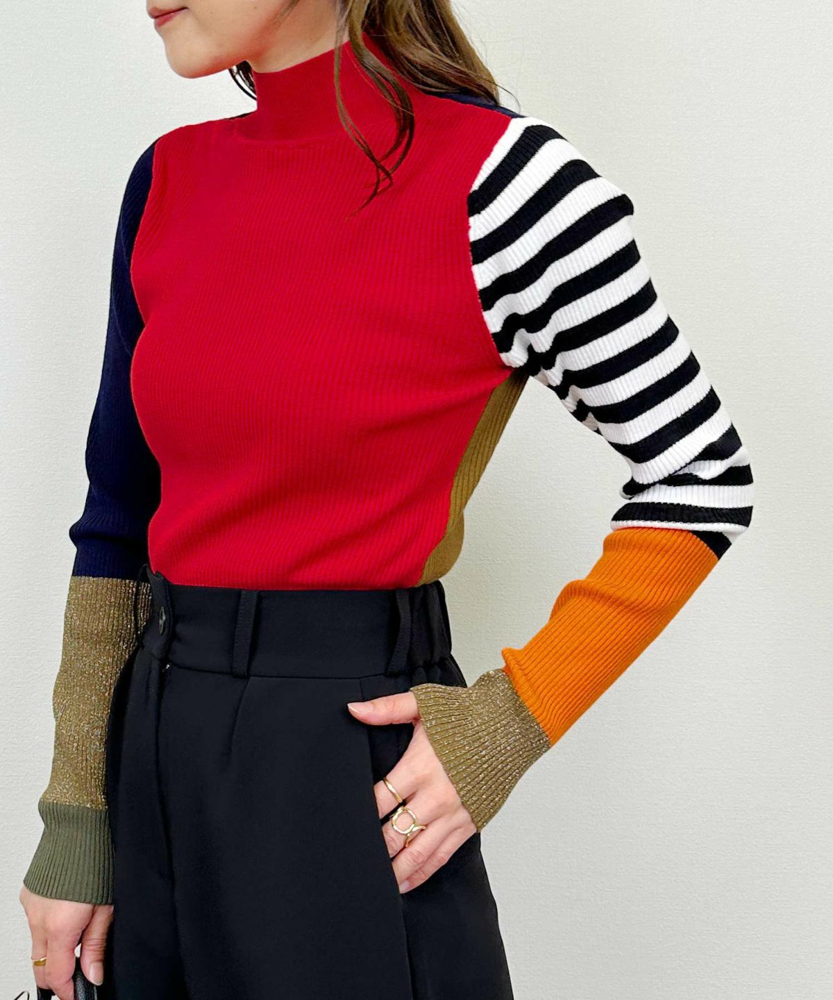 model：H164　着用サイズ：M　レッド