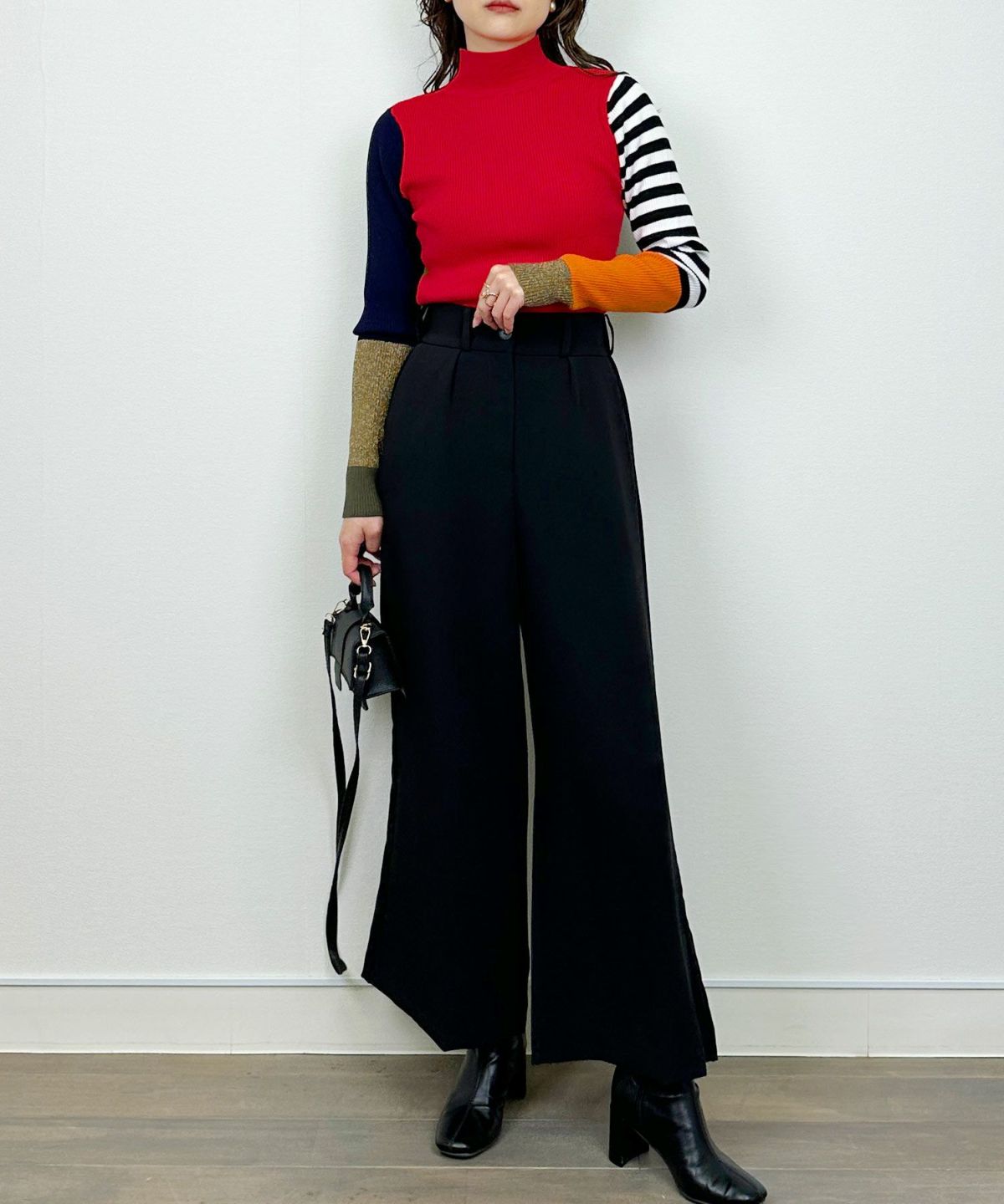 model：H164　着用サイズ：M　レッド