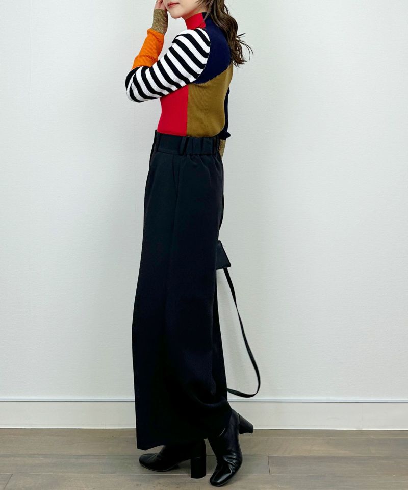 model：H164　着用サイズ：M　レッド