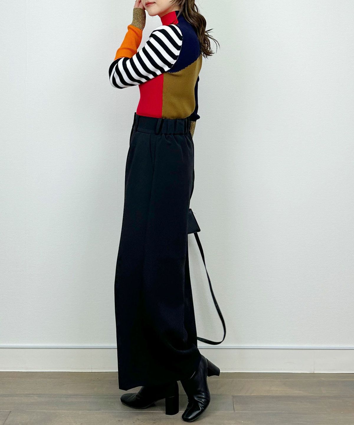 model：H164　着用サイズ：M　レッド