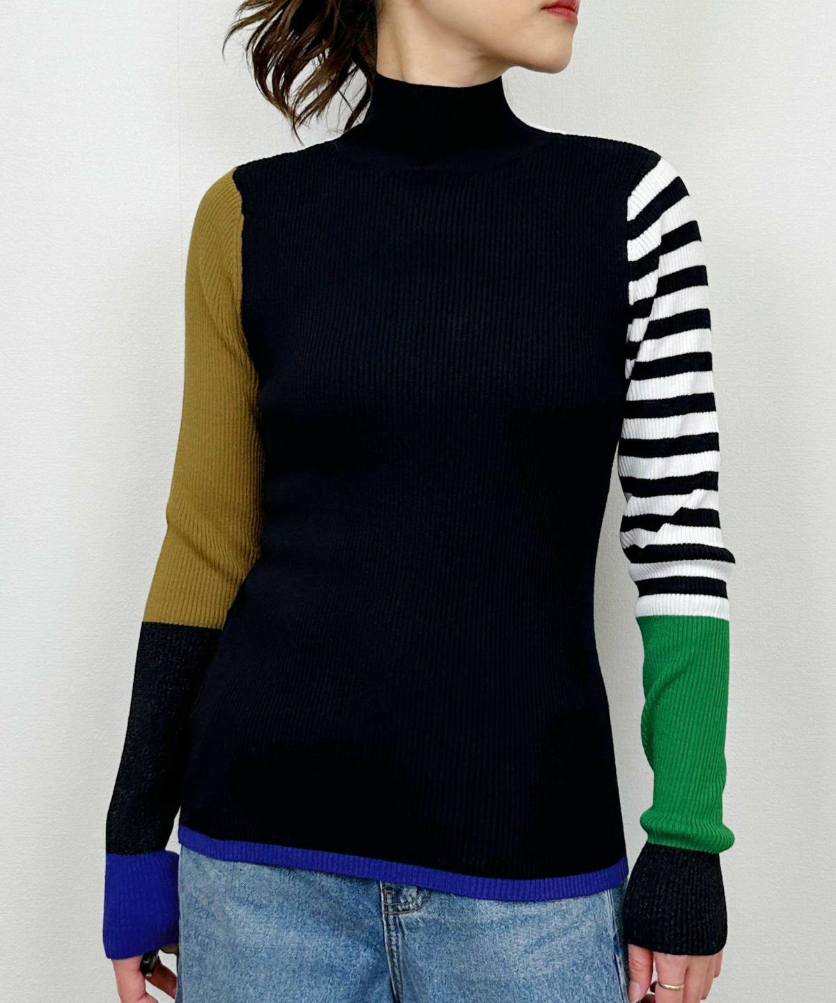 model：H164　着用サイズ：M　ブラック