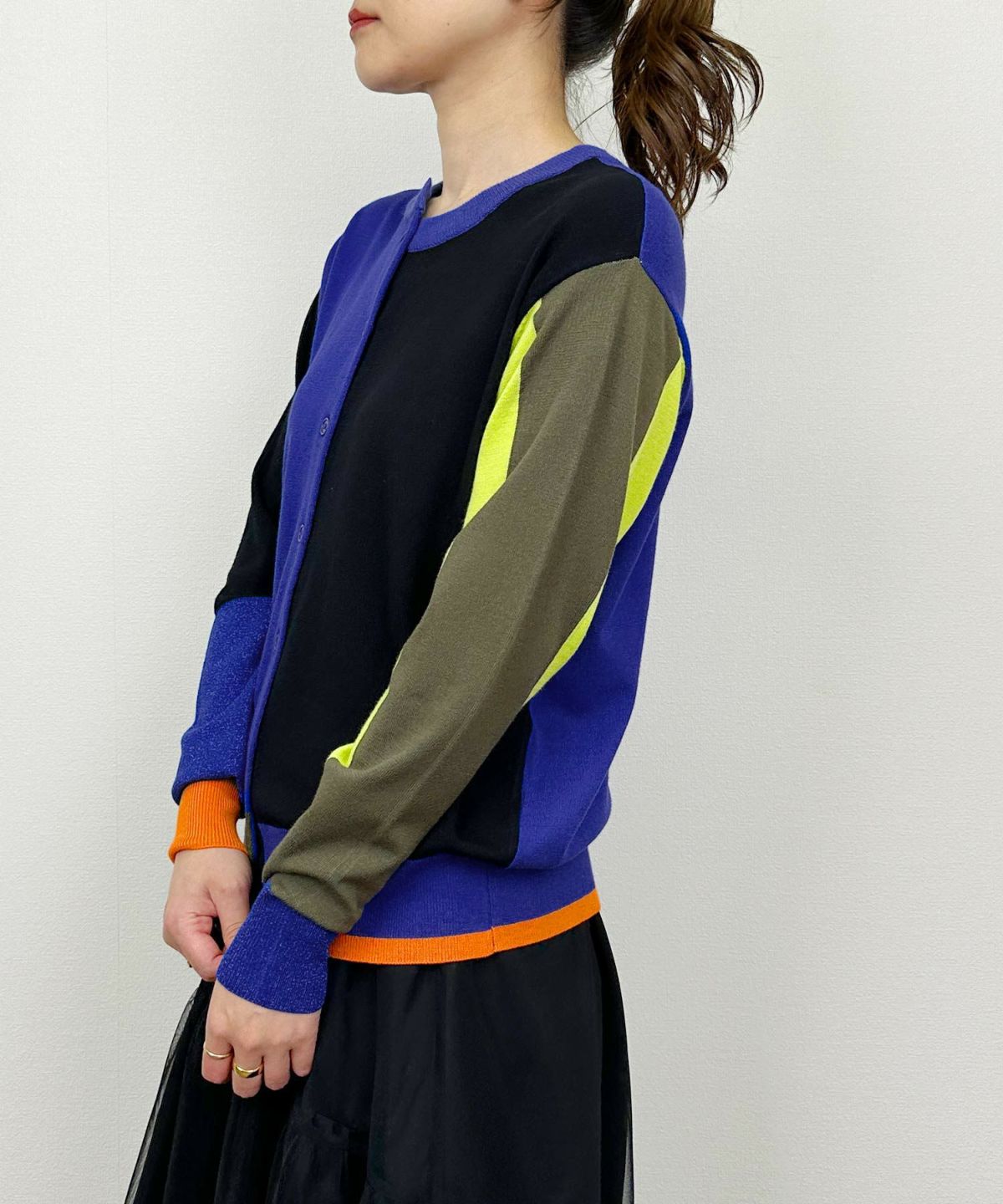 model：H164　着用サイズ：M　ブルー