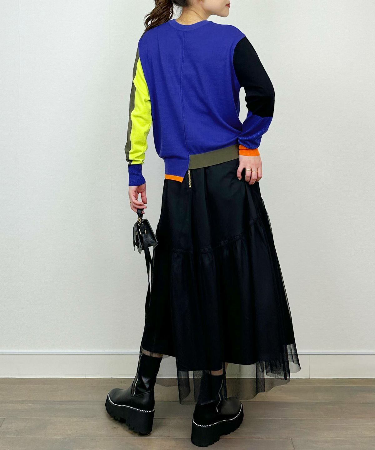 model：H164　着用サイズ：M　ブルー