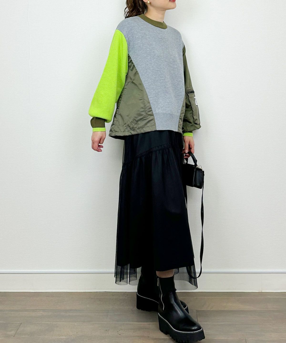 model：H164　着用サイズ：M　グレー