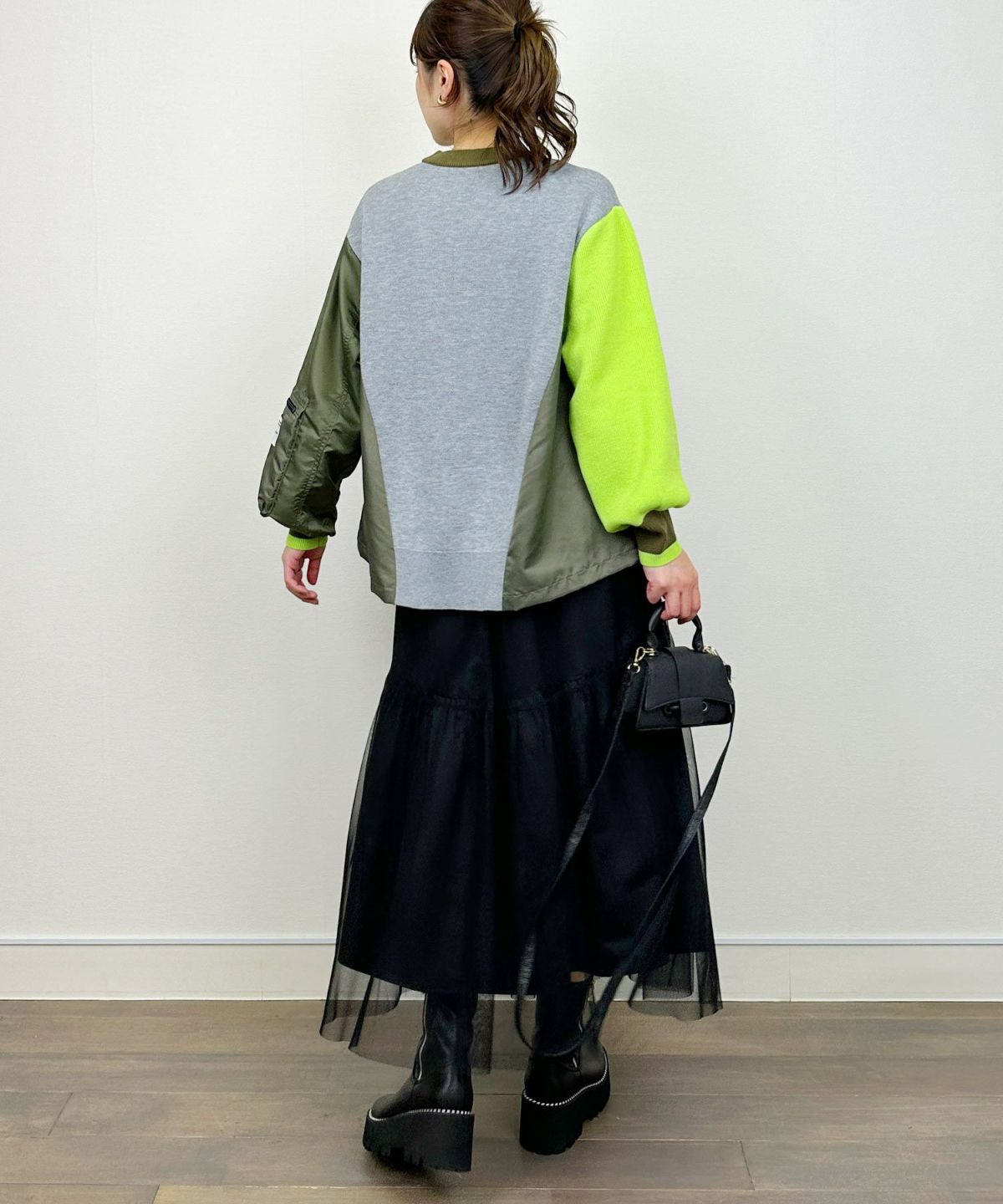 model：H164　着用サイズ：M　グレー