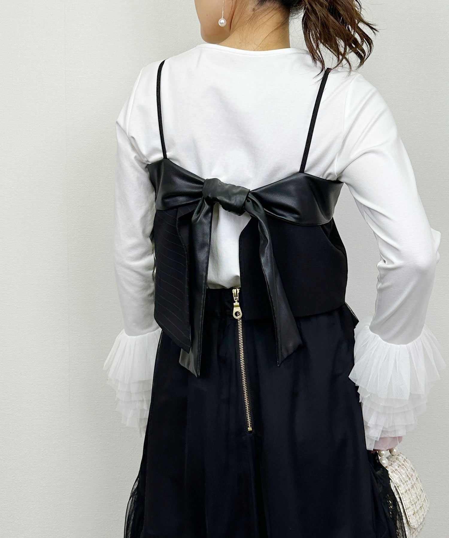 model：H164　着用サイズ：M　ブラック(ビスチェ)