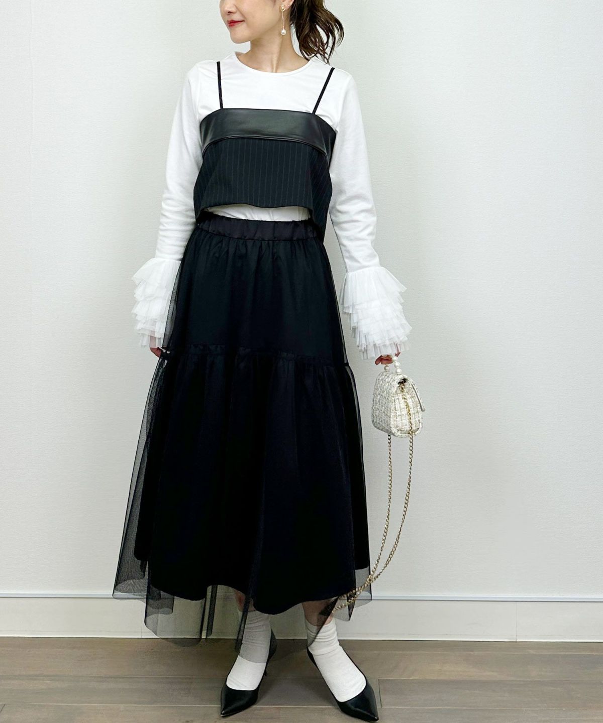 model：H164　着用サイズ：M　ブラック(ビスチェ)