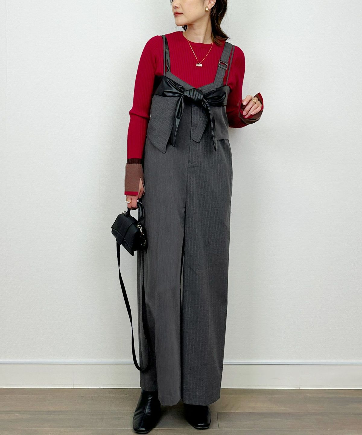 model：H164　着用サイズ：M　チャコールグレー