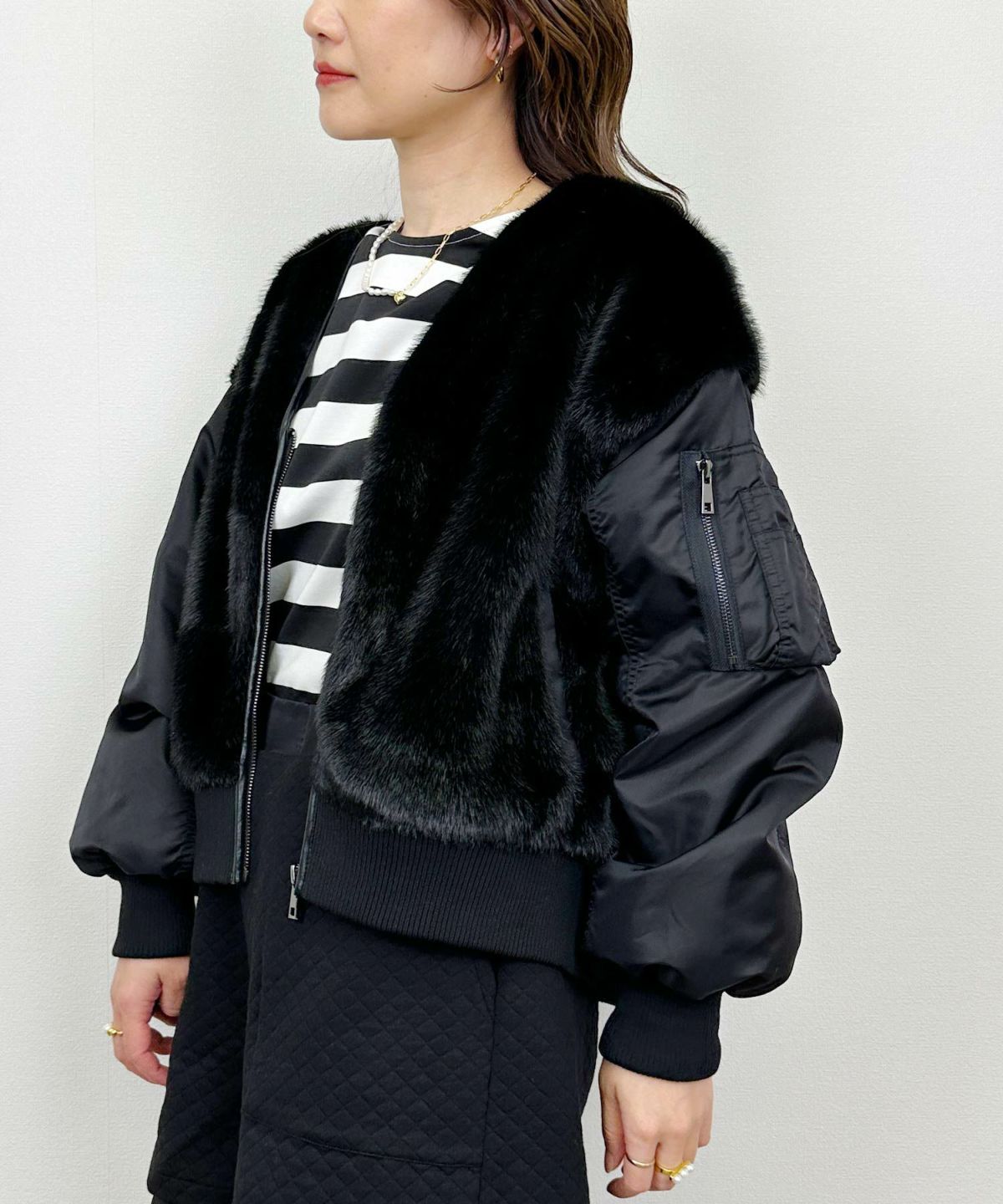 model：H164　着用サイズ：M　ブラック