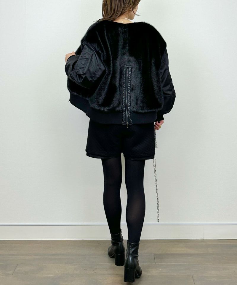 model：H164　着用サイズ：M　ブラック