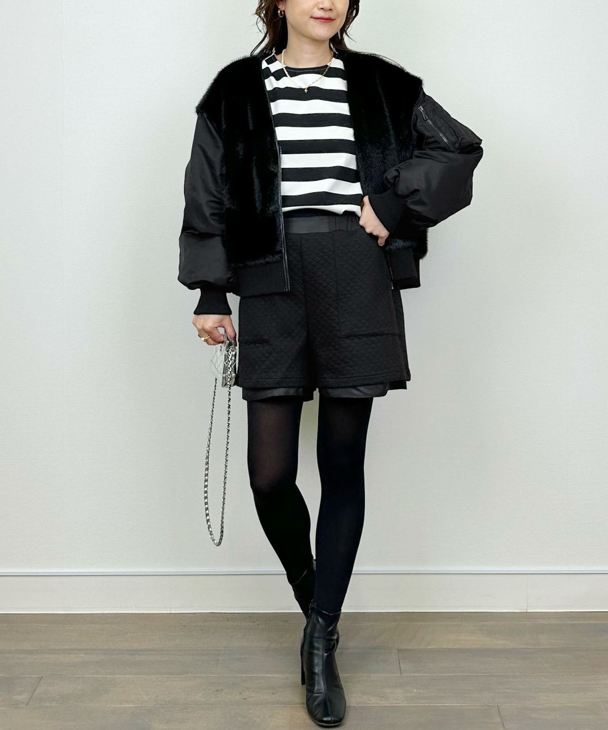 model：H164　着用サイズ：M　ブラック