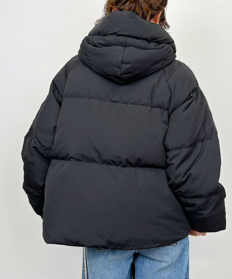 model：H164　着用サイズ：M　ブラック