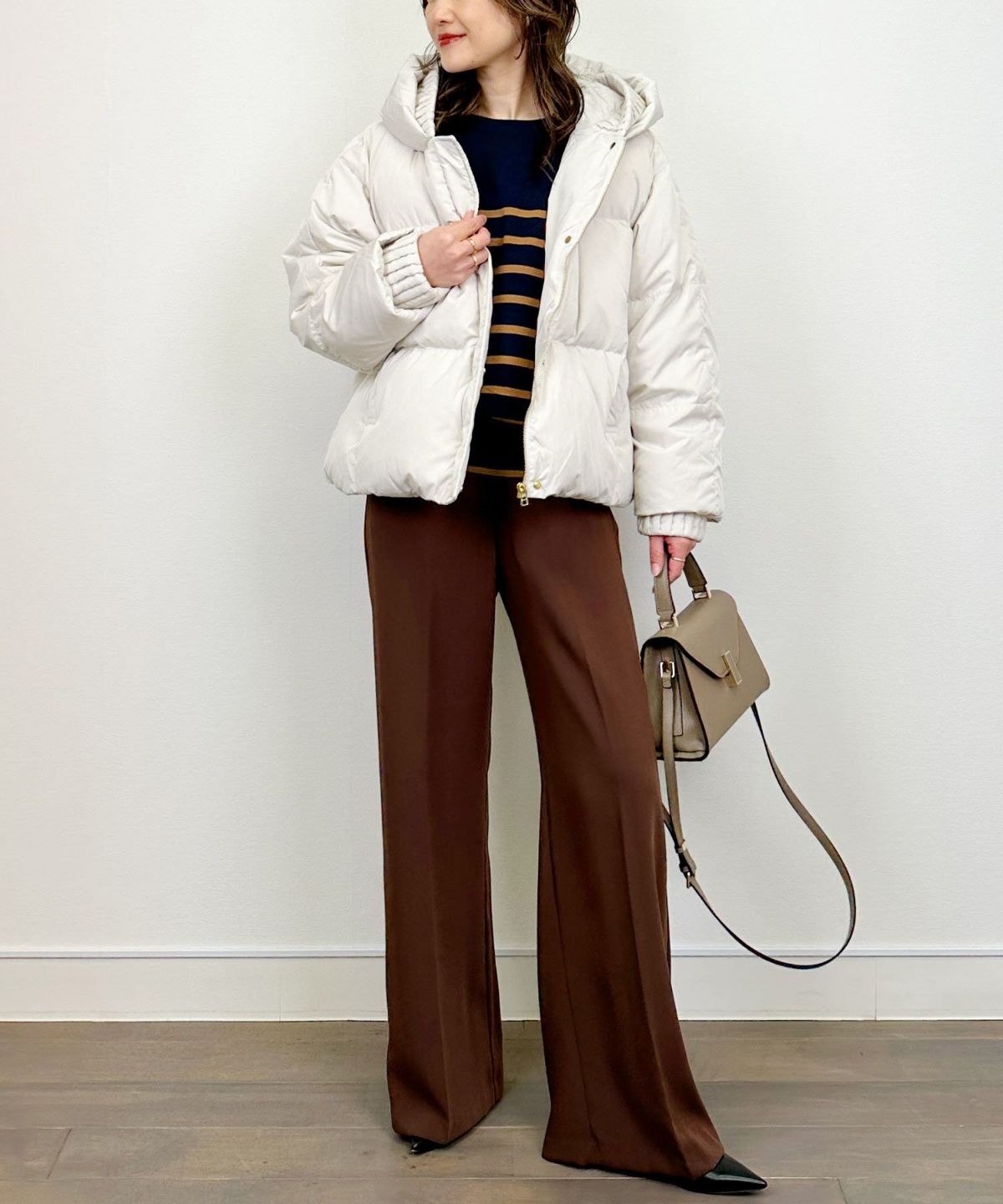 model：H164　着用サイズ：M　ベージュ