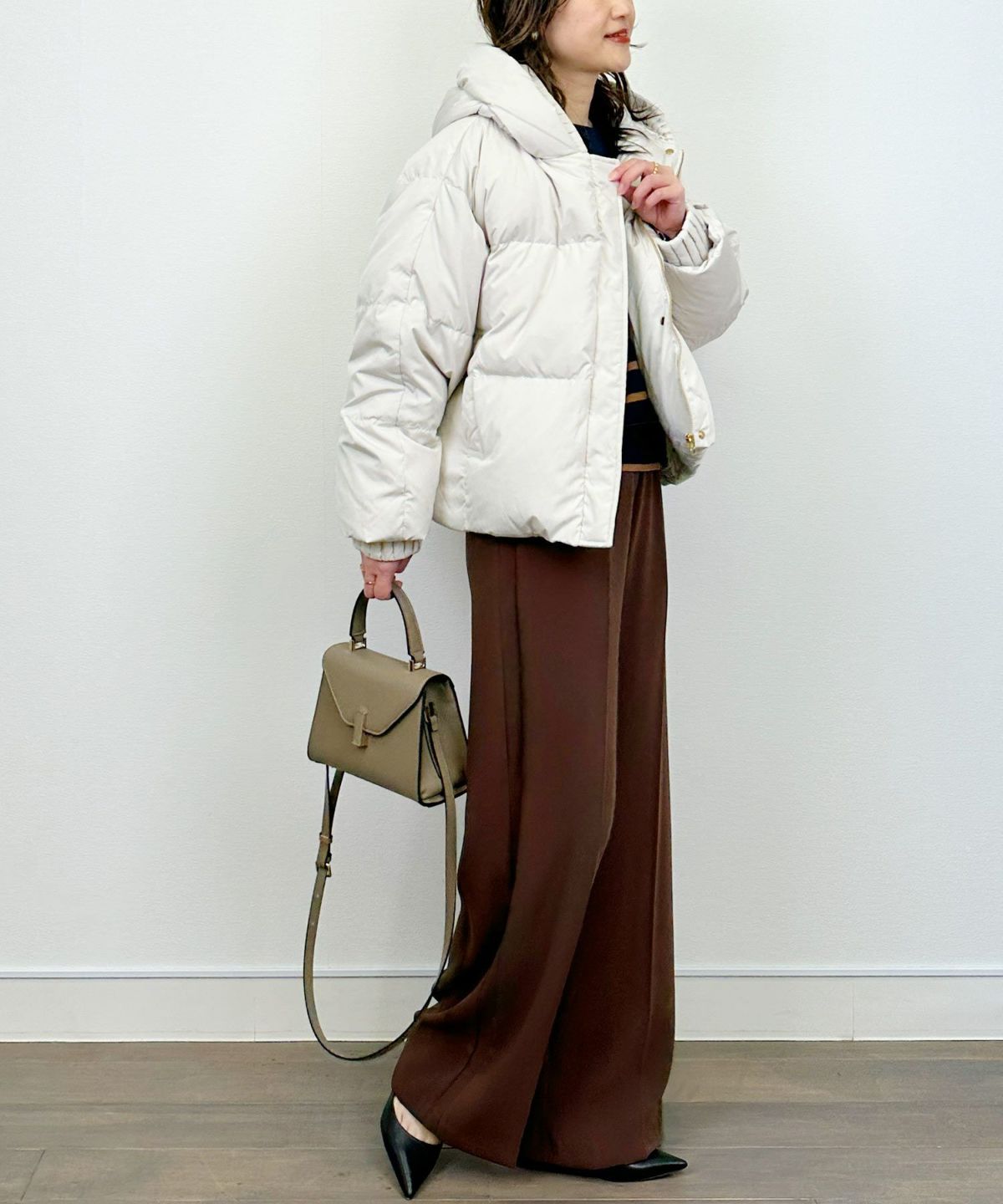 model：H164　着用サイズ：M　ベージュ