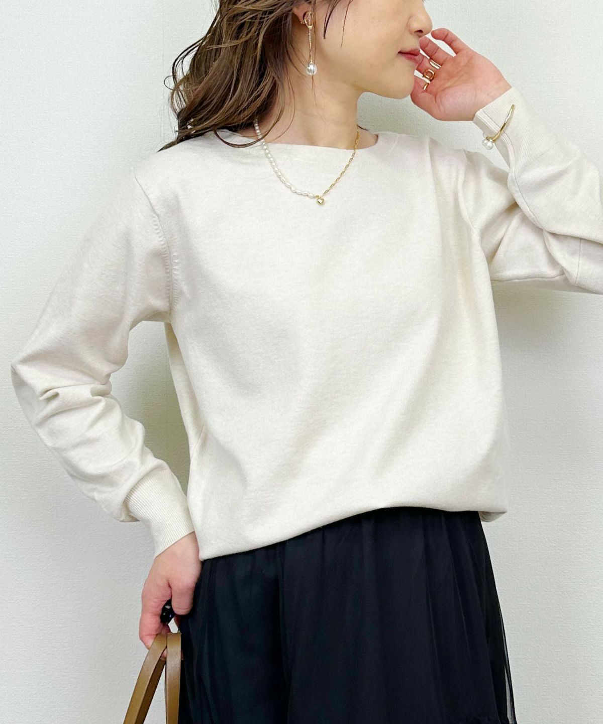 model：H164　着用サイズ：M　アイボリー